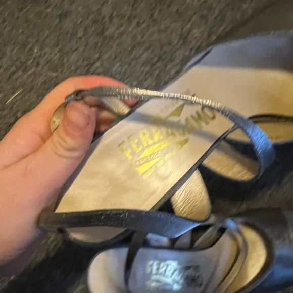 Ferragamo Silver Metallic Heels, size 8.5 - Picture 8 of 8